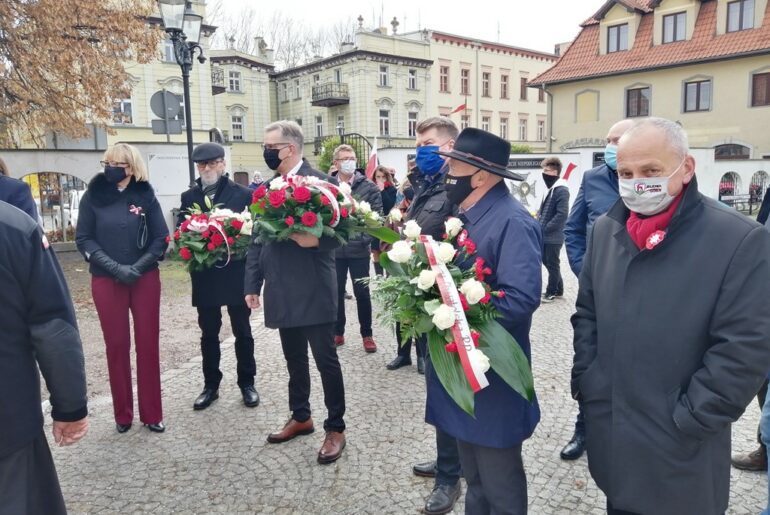 Skromne obchody Święta Niepodległości