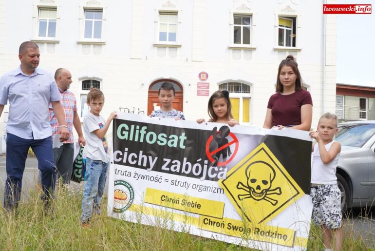 Marcin Bustowski wygrał z producentem żywności
