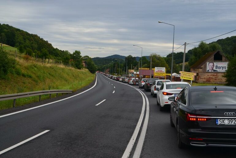 Wypadek na krajowej „3” i wściekłość pana Maćka