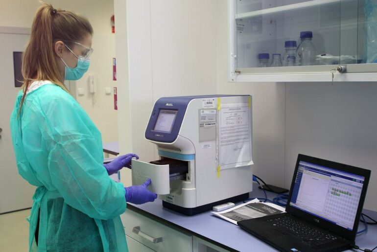 Koronawirus: Zbiórka pieniędzy na urządzenie do testowania