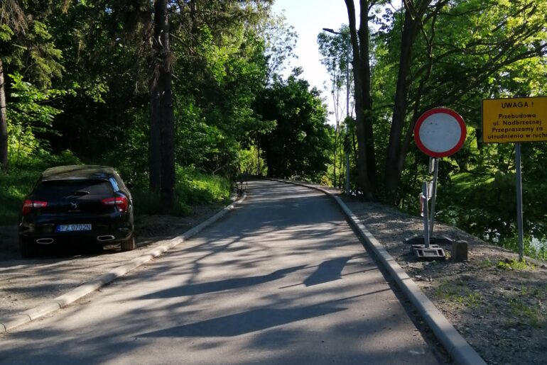 Ulica Nadbrzeżna gotowa. Rowerzyści i mieszkańcy się ucieszą