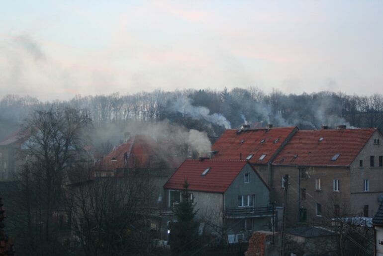 Wieczory i noce ze smogiem
