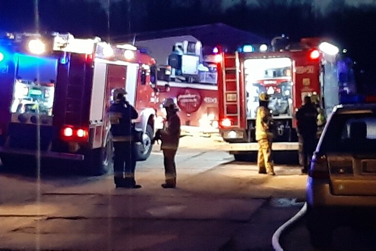 Nocna akcja strażaków