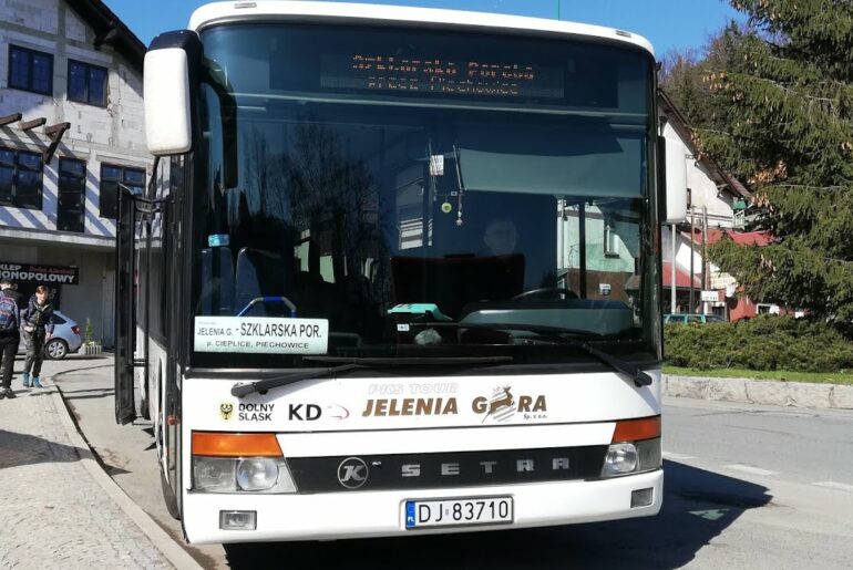 Rusza powiatowa komunikacja karkonoska