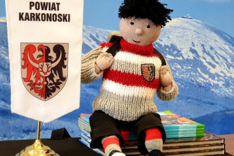 Maskotka powiatu- Duszek Karkonoszek