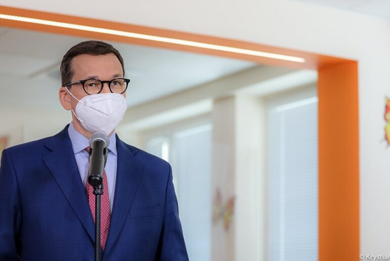 Rząd przyspiesza luzowanie obostrzeń. Znamy harmonogram