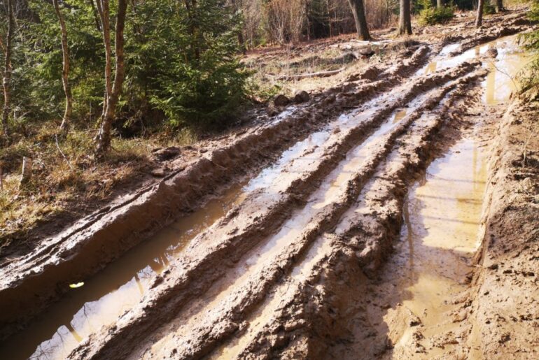 Zniszczone dukty leśne zostaną naprawione