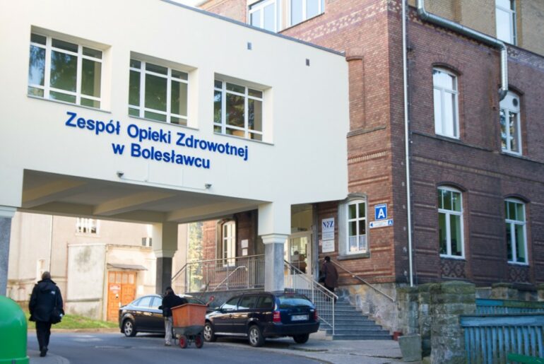 Zakażenia personelu szpitala w Bolesławcu. Po 20 kwietnia testy na miejscu.
