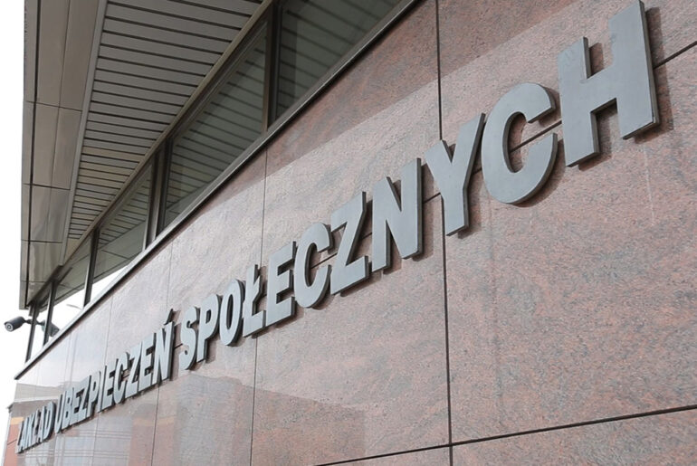Wraca normalność. Wiele ważnych spraw załatwisz osobiście