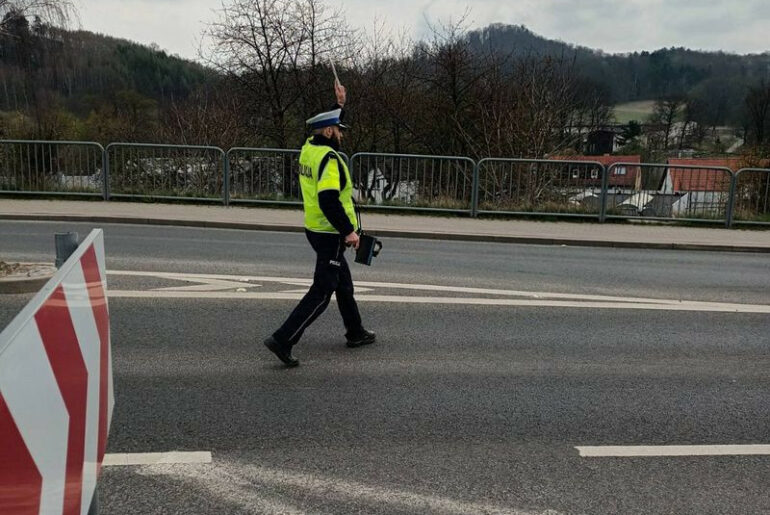 Wczoraj policja kontrolowała prędkość aut. Posypały się mandaty
