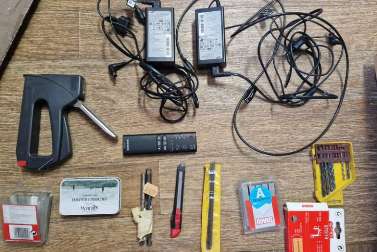 Jeleniogórscy policjanci poszukują właścicieli odzyskanych przedmiotów