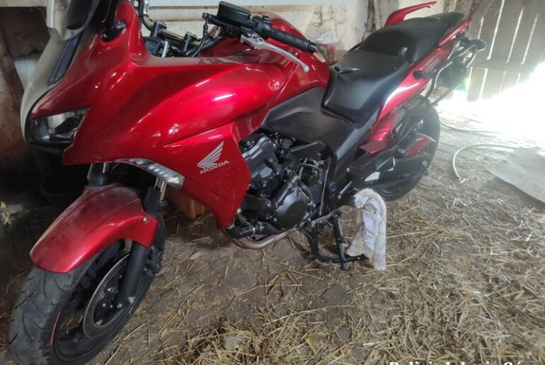 Złodziejski łup, narkotyki i mnóstwo nielegalnych towarów