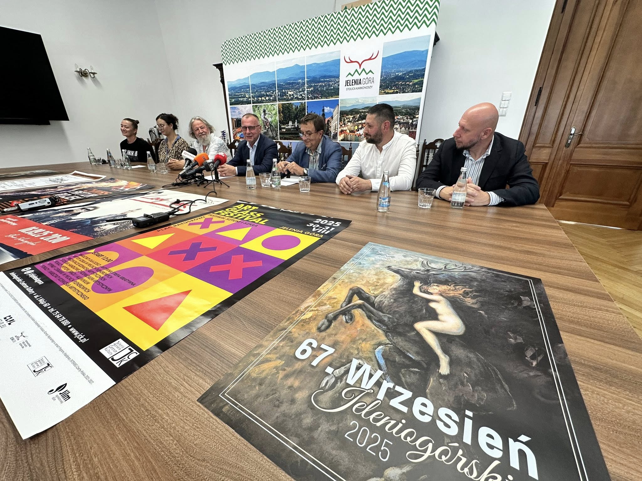 Wrzesień Jeleniogórski 2025 – odważny plakat, zaprezentowany program