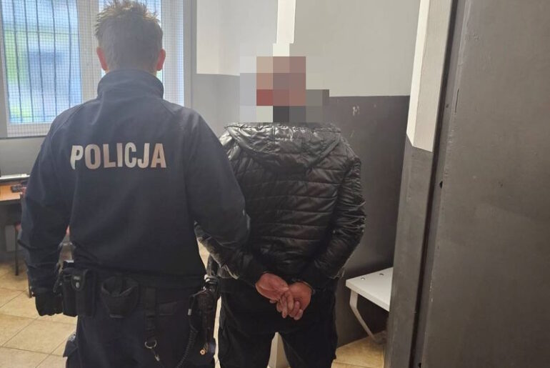 Zatrzymany za jadę po pijanemu i złamanie trzech zakazów prowadzenia pojazdów trafi przed sąd w trybie przyspieszonym