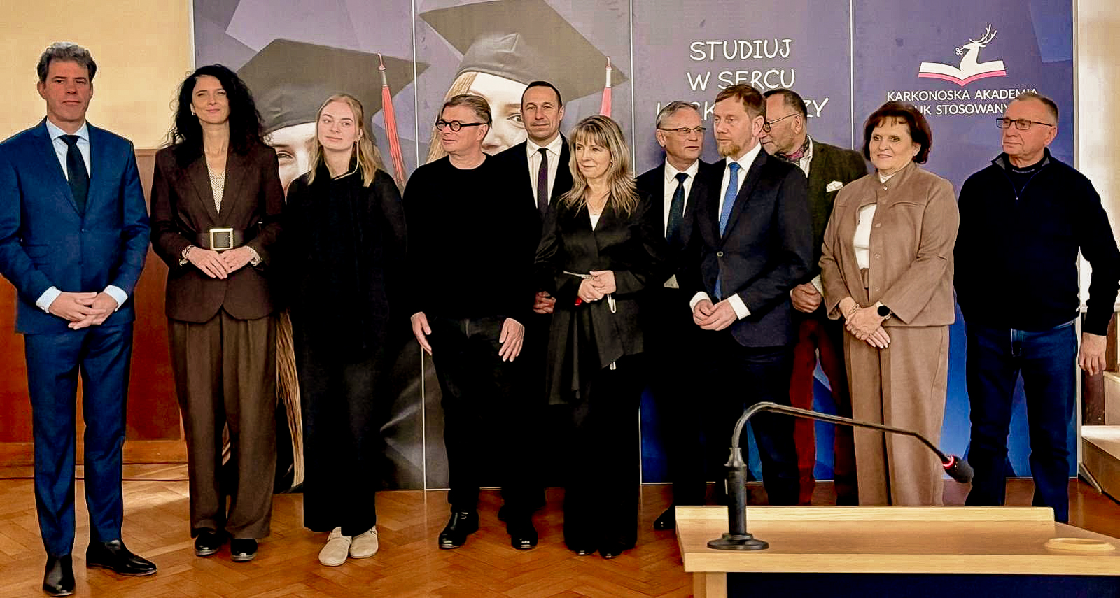 Karkonoskie Nagrody Literackie w rękach Czecha i dwojga Jeleniogórzan